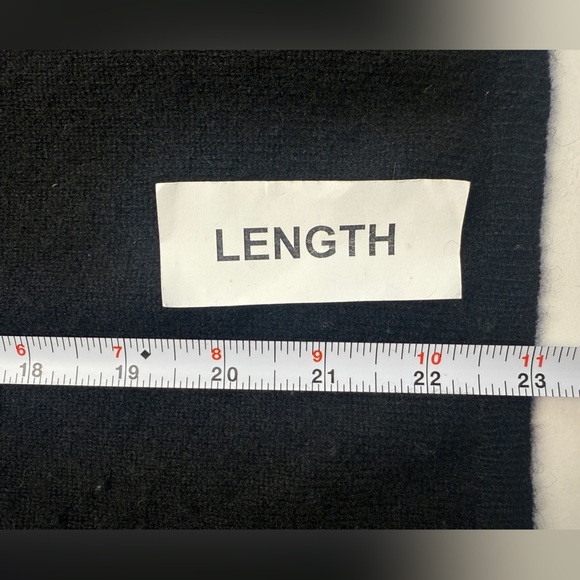 Cashmere Charter Club Luxury Black V-neck Cashmere Sweater Top Capsule Soft - Picture 7 of 7